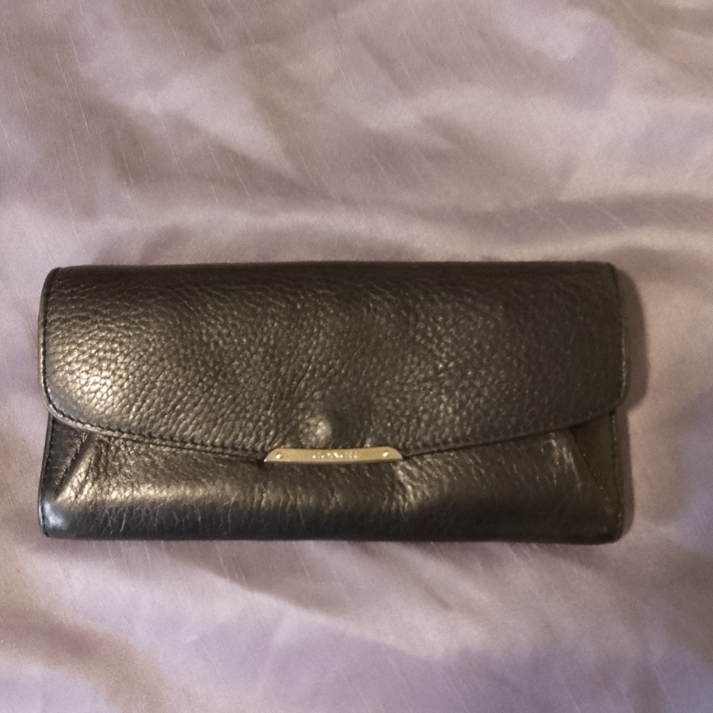 Coach Black Wallet Sleek Design